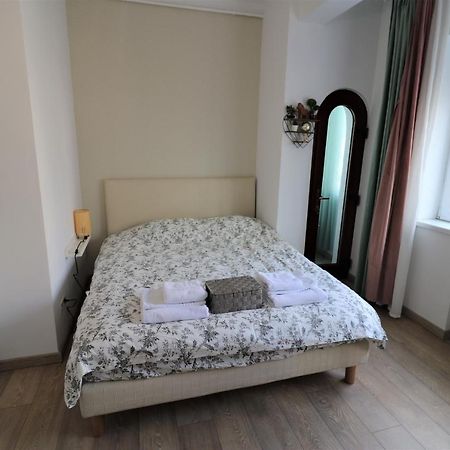Lovely City Center Apartment - Free Minibar Bukareszt Zewnętrze zdjęcie