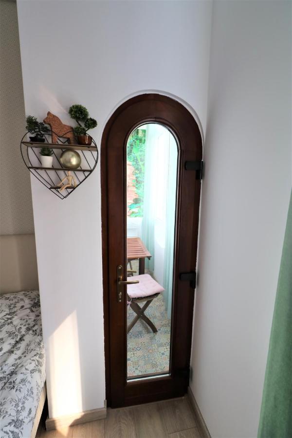 Lovely City Center Apartment - Free Minibar Bukareszt Zewnętrze zdjęcie