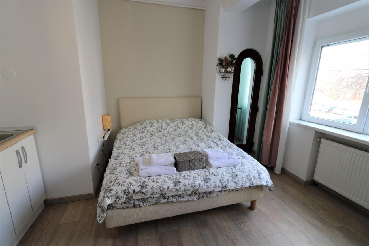 Lovely City Center Apartment - Free Minibar Bukareszt Zewnętrze zdjęcie